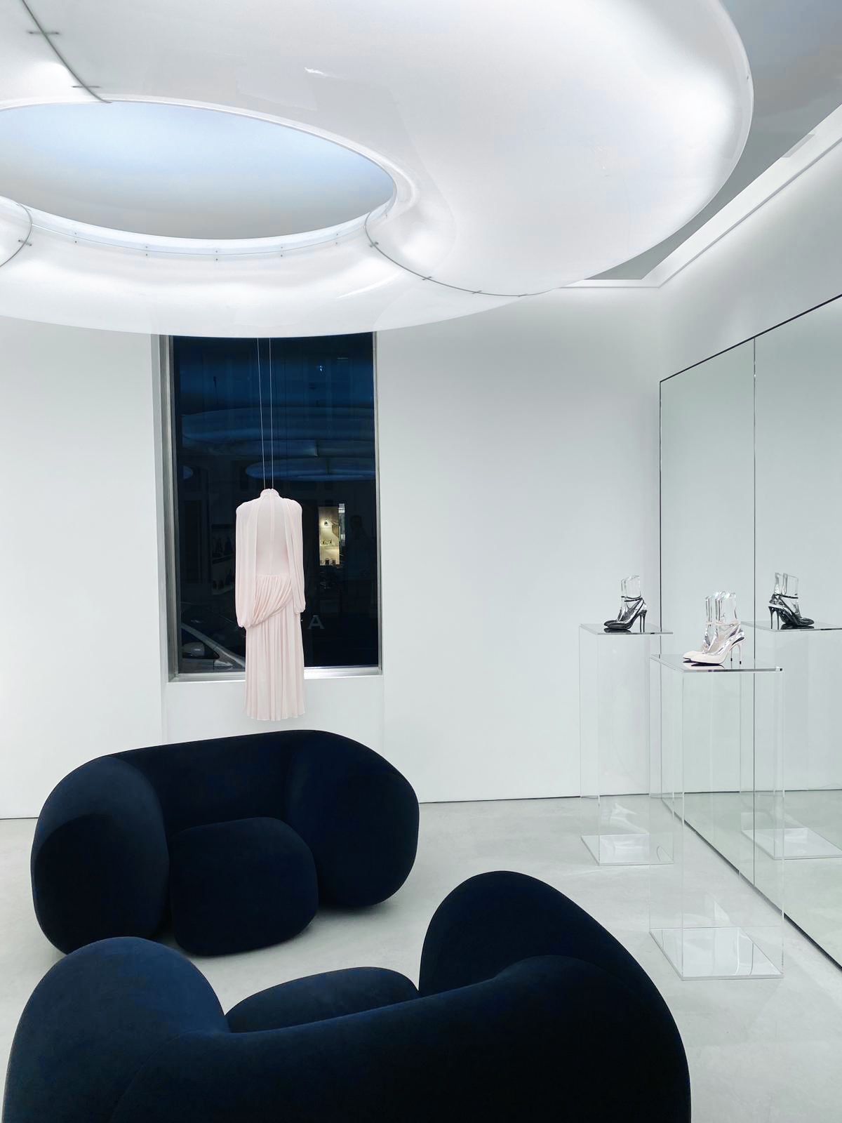 3d83d5e5-299d-414e-acbc-b7e13585b72d-4 